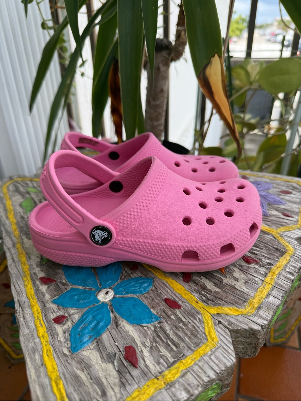 CROCS Kids Clog in Bright Pink